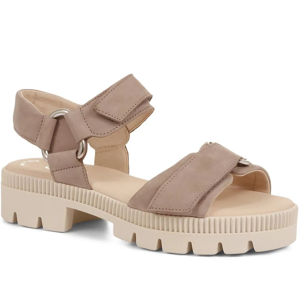 Chunky Platform Sandals - GAB35539 / 322 394